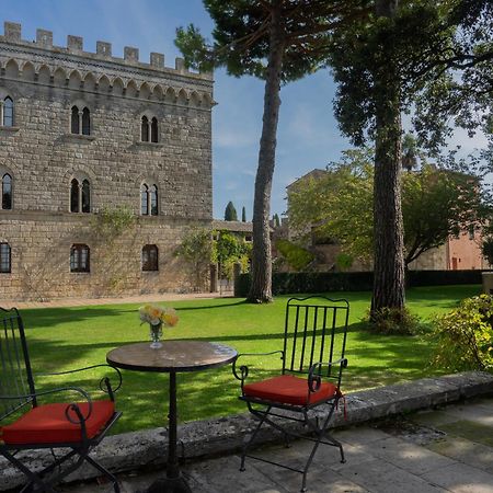 Borgo Pignano Tuscany Bagian luar foto