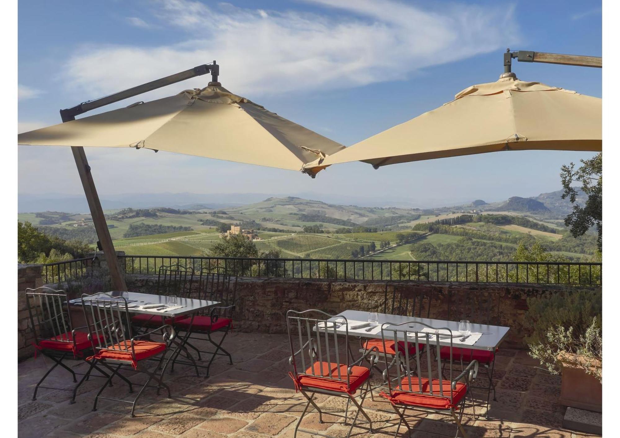 Borgo Pignano Tuscany Bagian luar foto