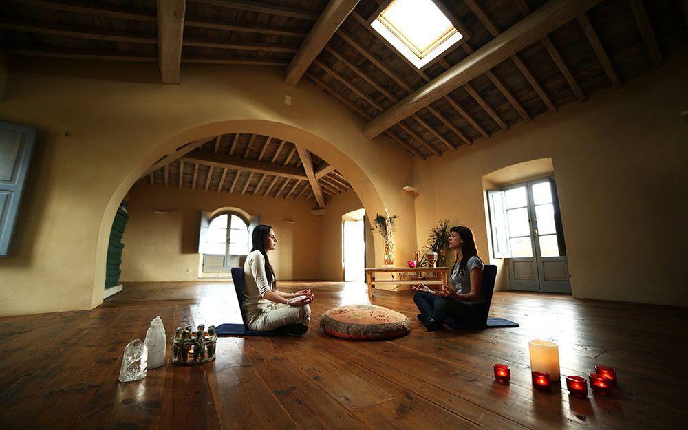 Borgo Pignano Tuscany Bagian luar foto