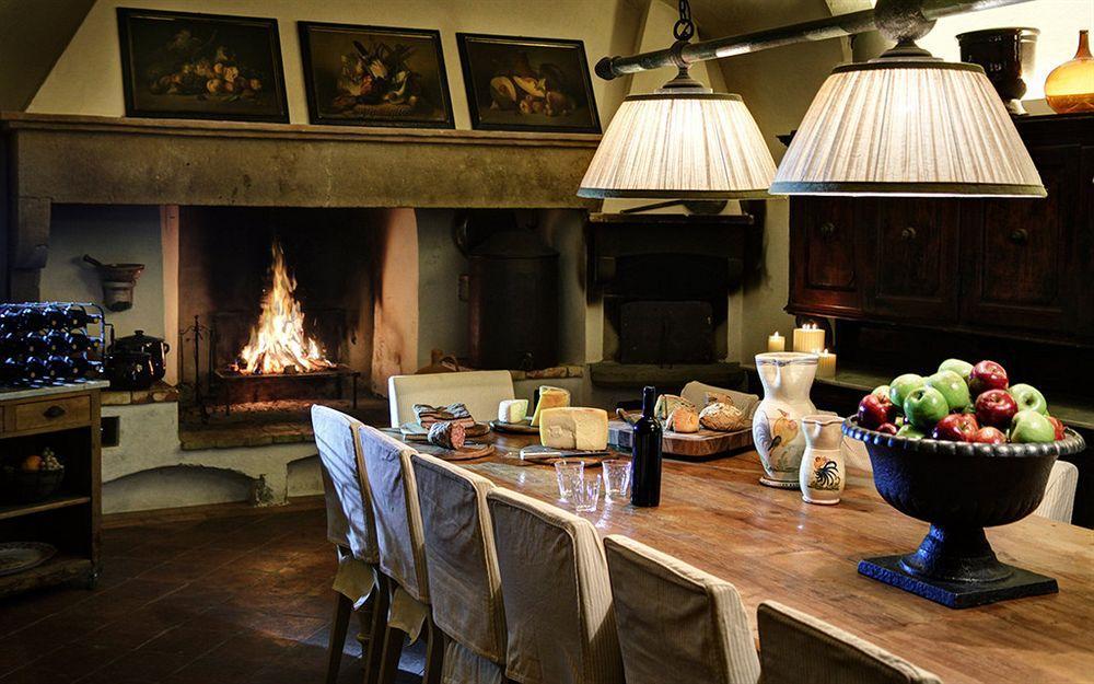 Borgo Pignano Tuscany Bagian luar foto