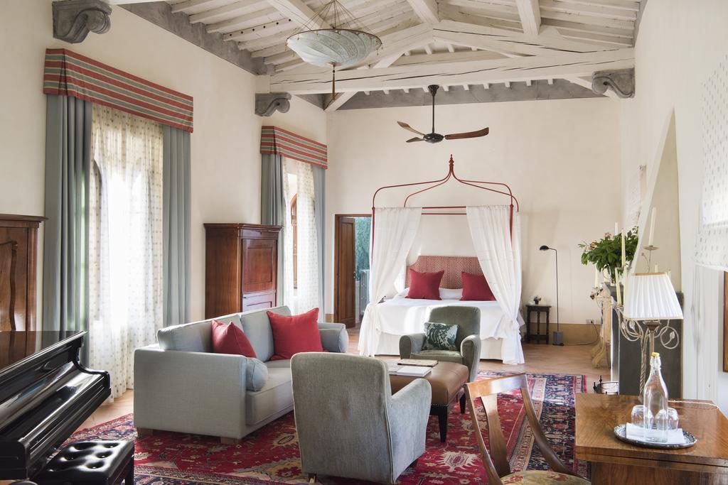 Borgo Pignano Tuscany Bagian luar foto