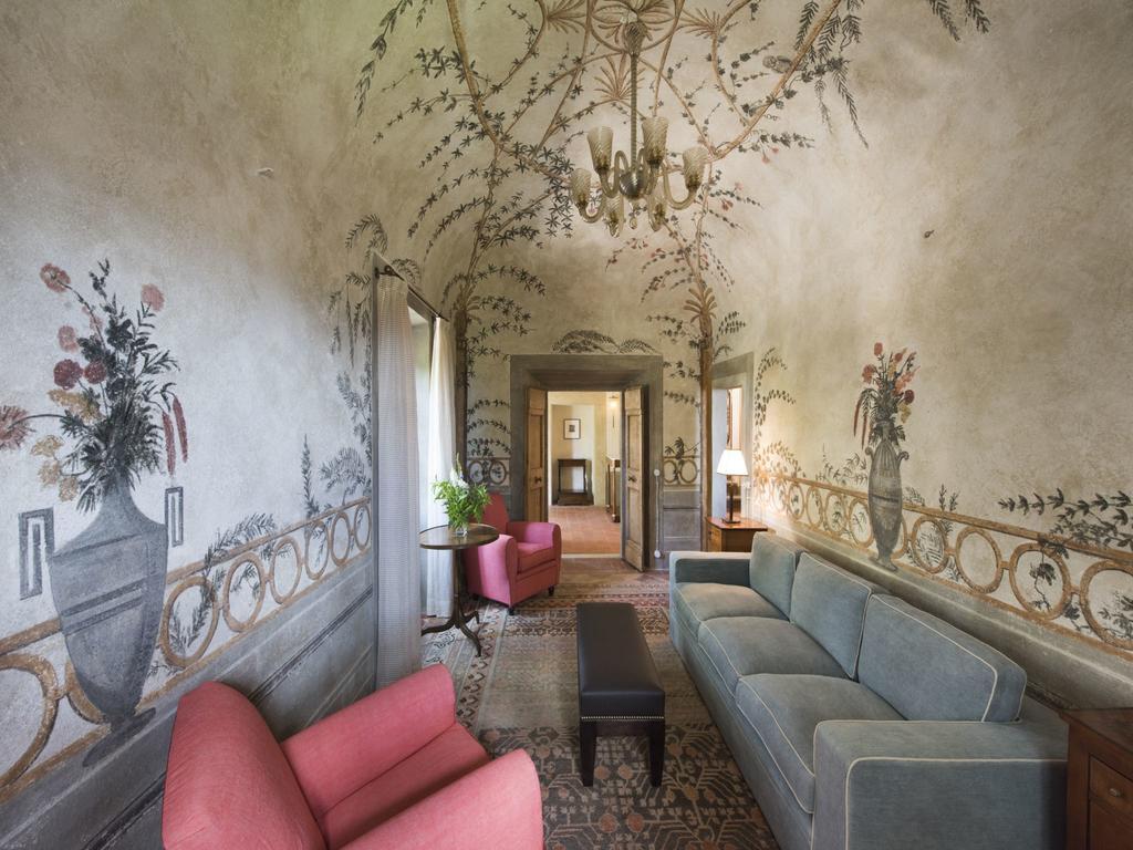 Borgo Pignano Tuscany Bagian luar foto