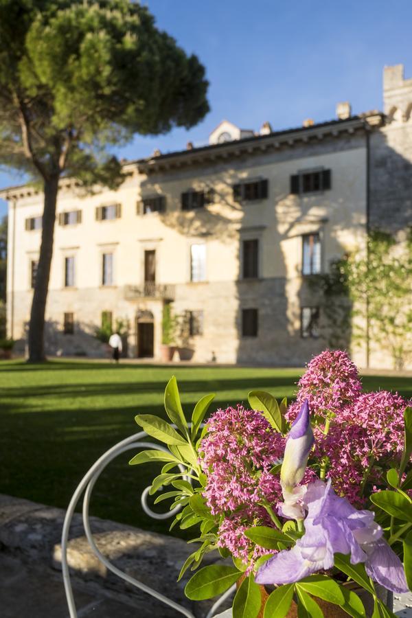 Borgo Pignano Tuscany Bagian luar foto
